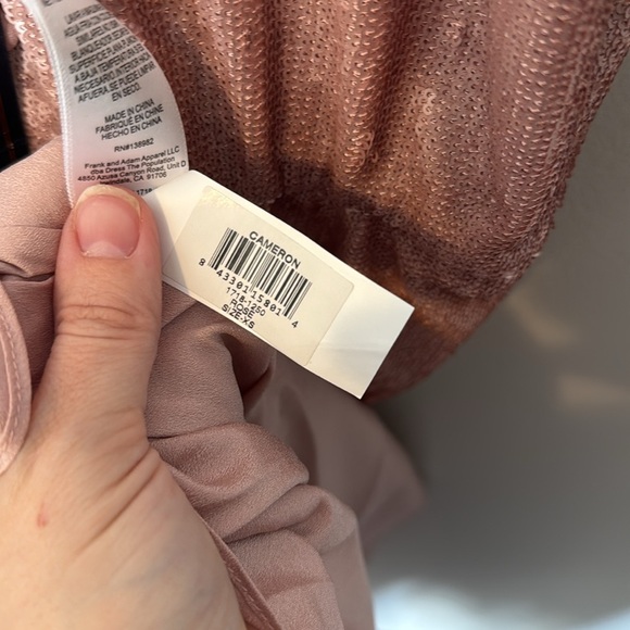 Dress the Population Rose Gold Sequin Sparkling NWT VNeck Midi Dress Prom XS - Picture 13 of 13